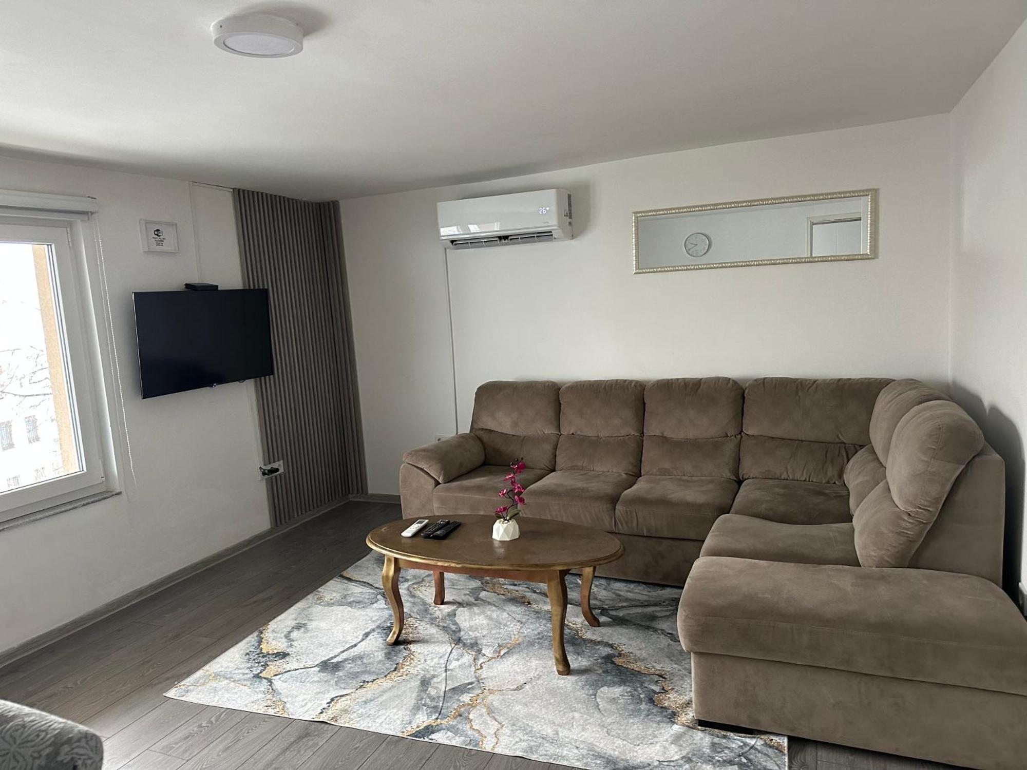 Ajla - Free Parking Apartment Sarajevo Ngoại thất bức ảnh